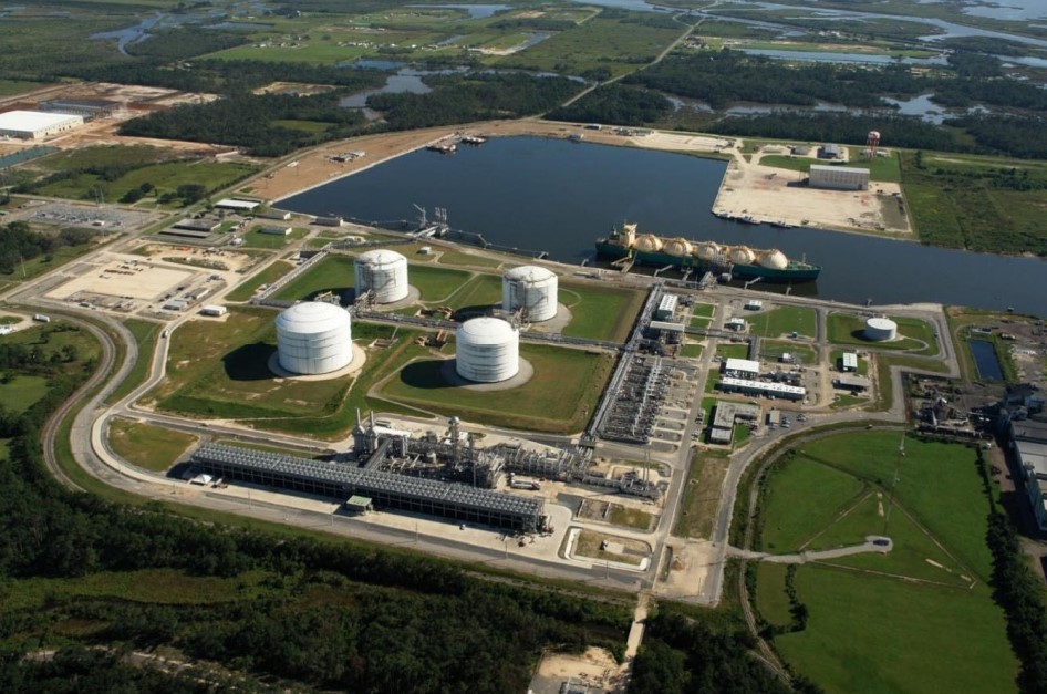 Energy Transfer suspends development of Lake Charles LNG