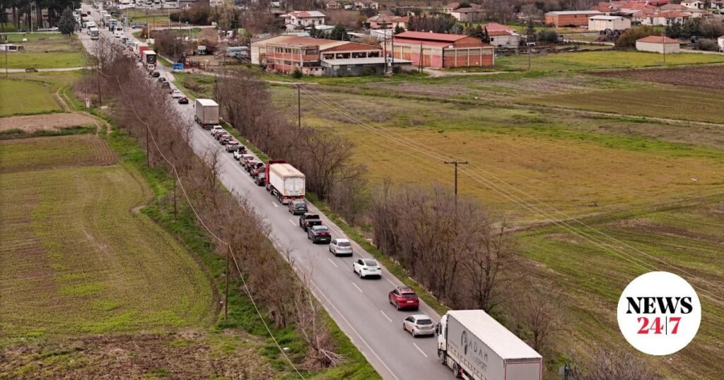Blockade: Queues of kilometers on the national roads - Farmers have opened the roads, the Traffic does not give the green light for traffic through the roadblocks.
