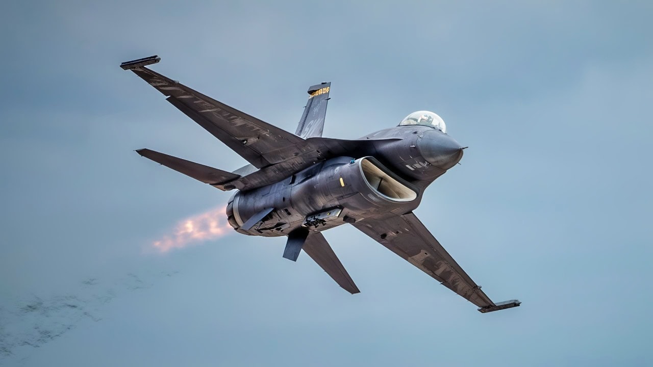 F-16