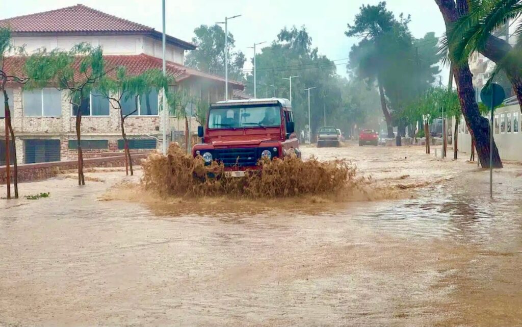 floods rain car greece