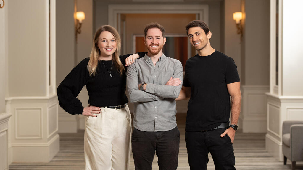 מייסדי Unframe מימין עדי עזריה VP R&D שי לוי מנכ"ל לריסה שניידר COO