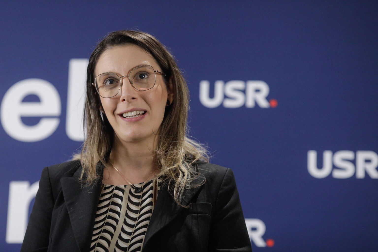 AUR calls on the Minister of the Environment, Diana Buzoianu, to give explanations in the Parliament in the case of the 100,000 people left without water - HotNews.ro
