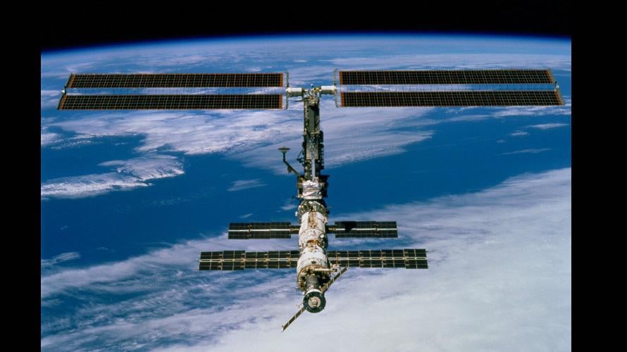 Christmas 2000 on the ISS - 25 years ago
