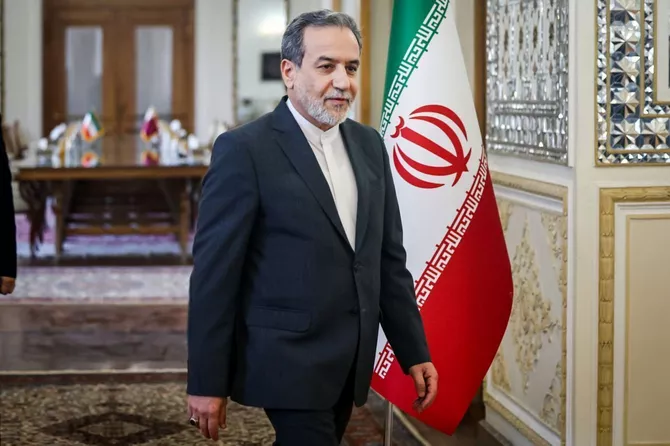 Iran’s FM Highlights Growing Ties with Russia