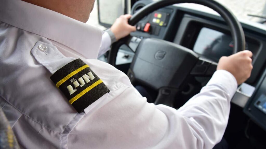 De Lijn is increasing fines for the first time in more than ten years - A first offense by an adult will then cost €127, up from €107 currently.