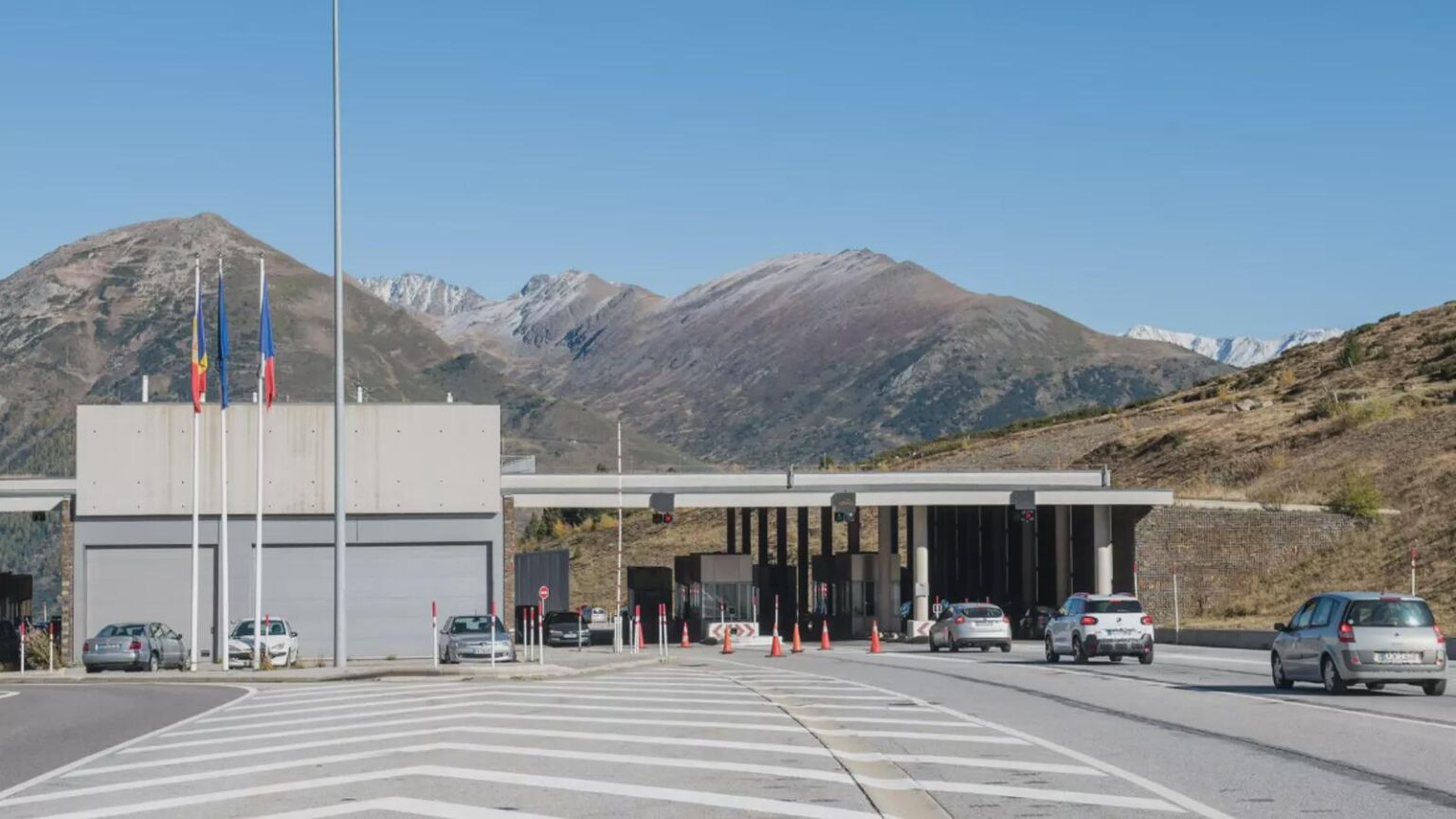 The road between Andorra and France reopens in Tarascó