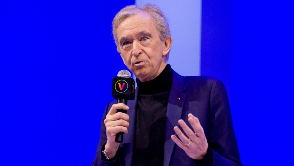 LVMH Acquires Full Ownership of French Business Magazine Challenges LVMH-Innovation-Awards 2022