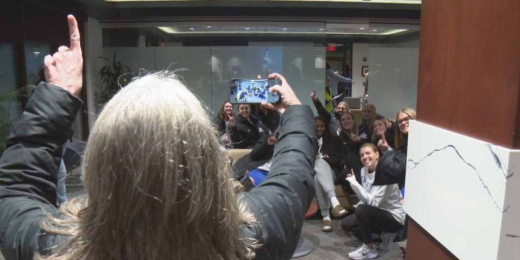 UK Volleyball leaves for final 4 match