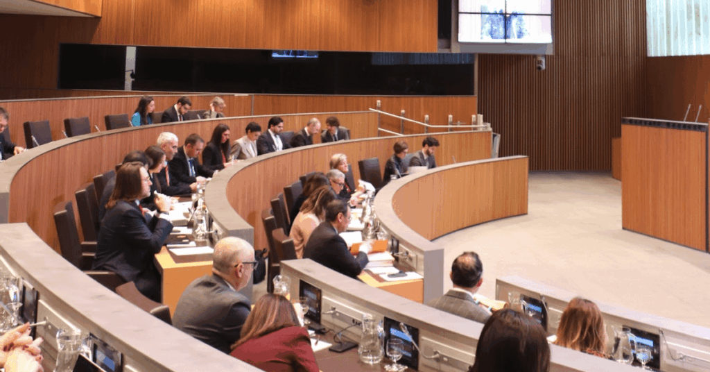 Cancer patients, AIDS or Hepatitis will not be able to increase the life insurance policy