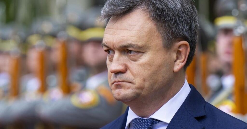 The former Prime Minister of the Republic of Moldova, Dorin Recean, was decorated by the President Volodimir Zelenski