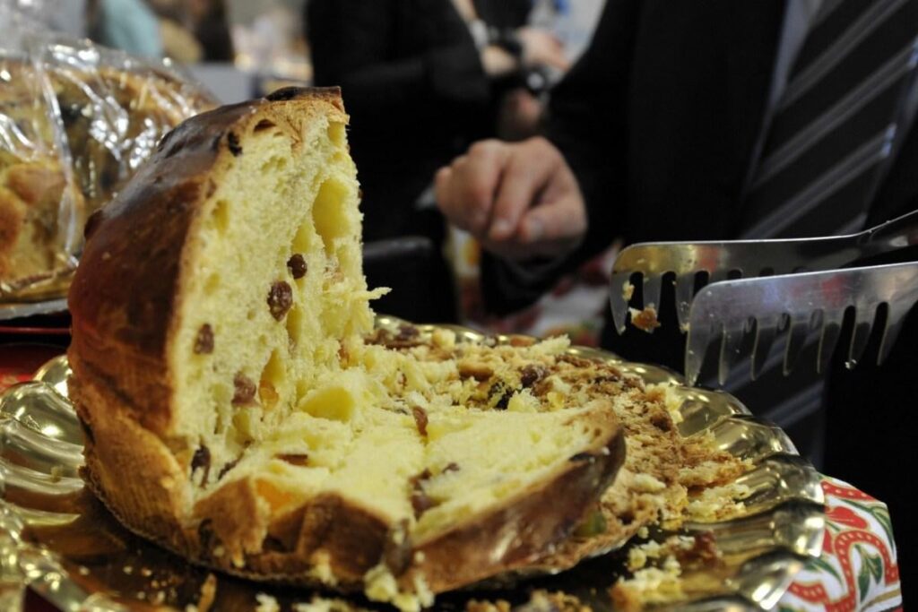 Italian caught smuggling 66 panettones into Switzerland