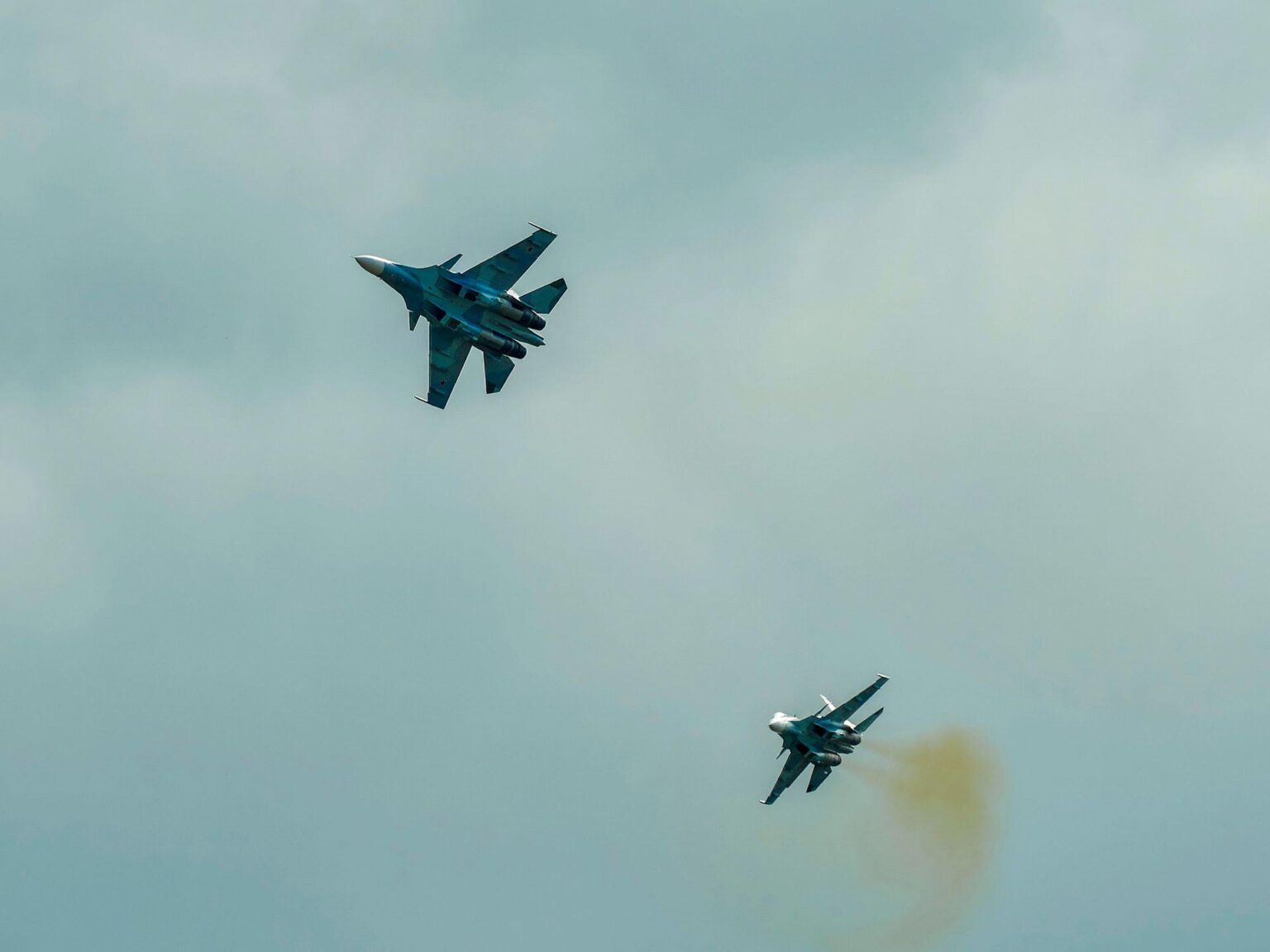 Ukrainian partisans set ablaze Russian Su-30, Su-27 fighter jets in Lipetsk Oblast, HUR says