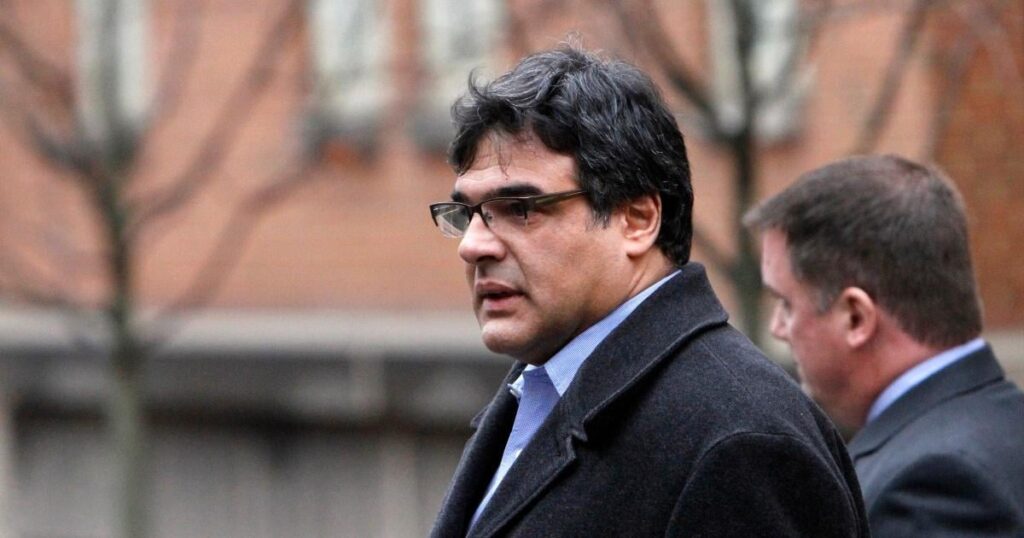 Greek-American ex-CIA agent reveals: "Yes, we hear you from cameras and phones"