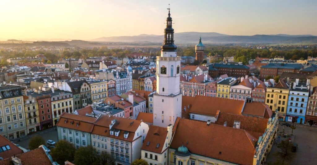 Polish city seeks to begin recognising foreign same-sex marriages following EU ruling