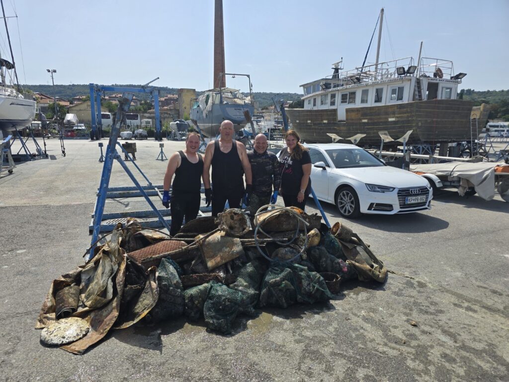 SPAR Slovenia receives European Commerce Award for water clean-ups