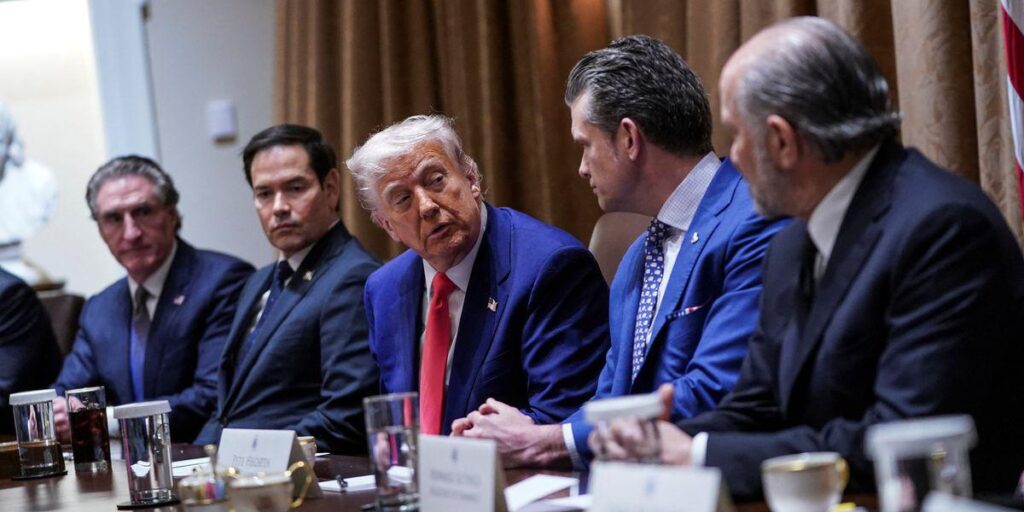 GOP 'waiting for Trump to die or quit' as midterm blowout looms: analyst