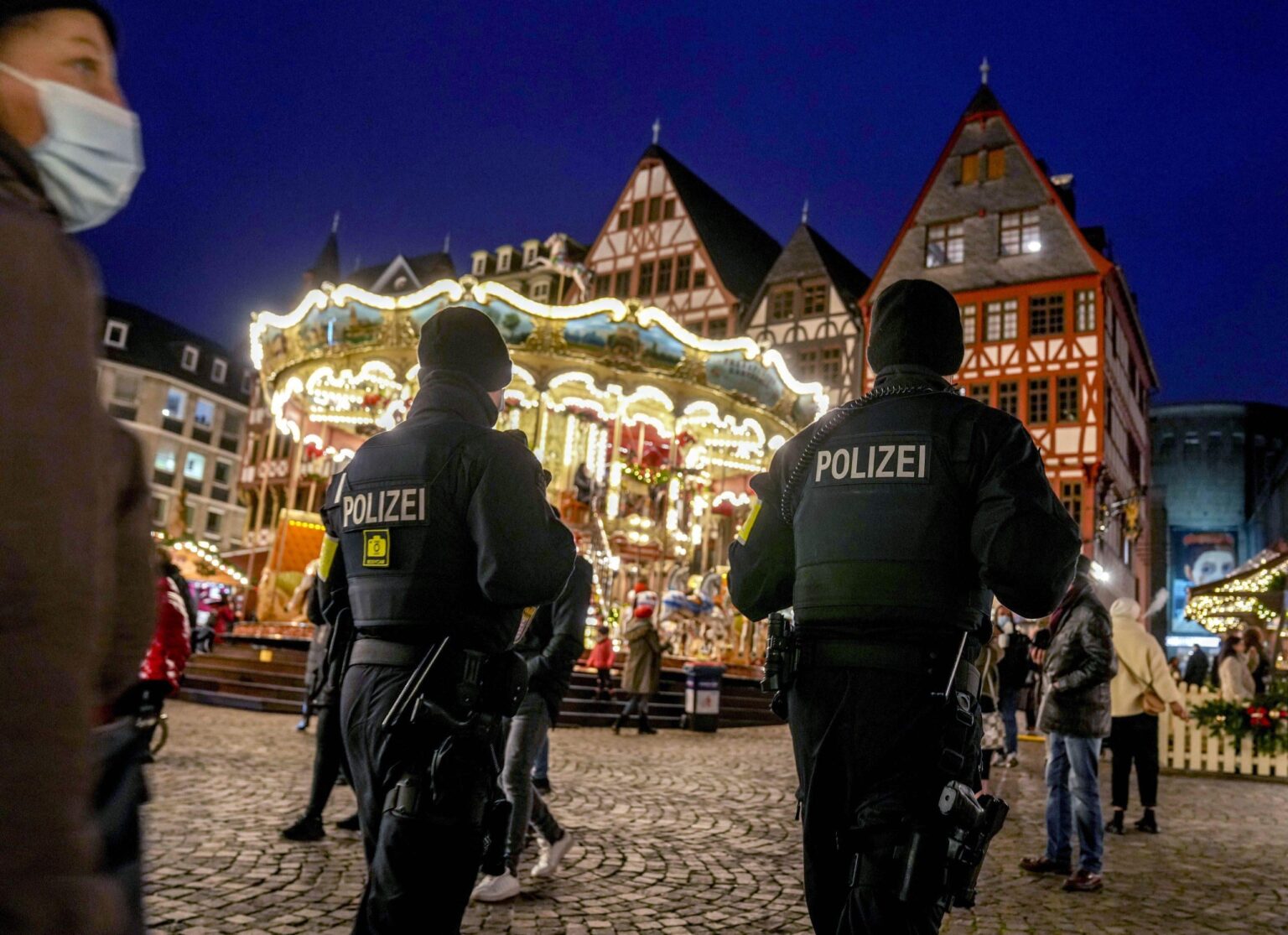 Germany: Five arrested for planned attack on Christmas market - ertnews.gr