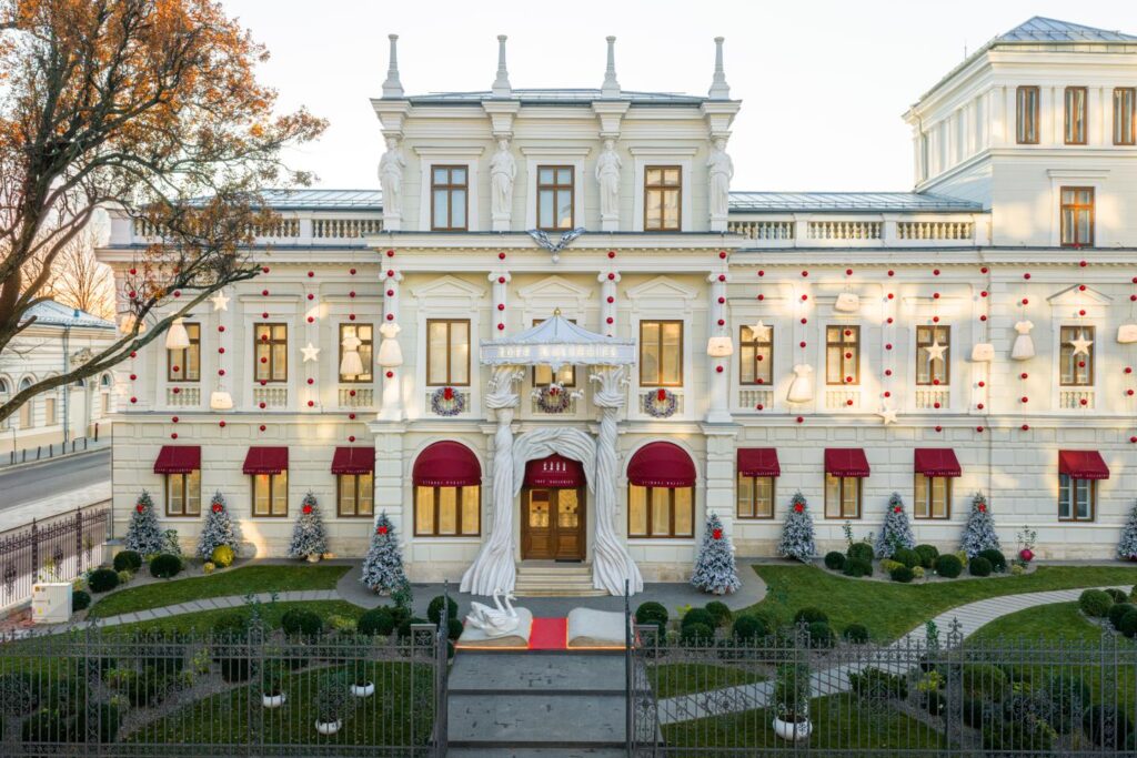 A new era of luxury in Romania: TOFF Galleries opens on Calea Victoriei A new era of luxury in Romania: TOFF Galleries opens on Calea Victoriei