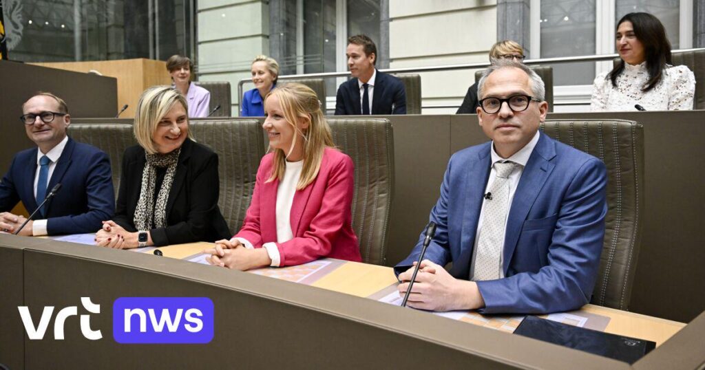 Flemish government reforms extra allowances for ministers (but they remain the same high) | VRT NWS: news
