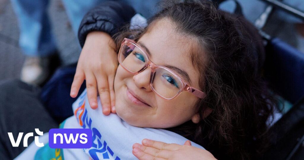 "Looking for a needle in a haystack": why it is difficult for Hafsa (11) to find a stem cell donor (translation in post)