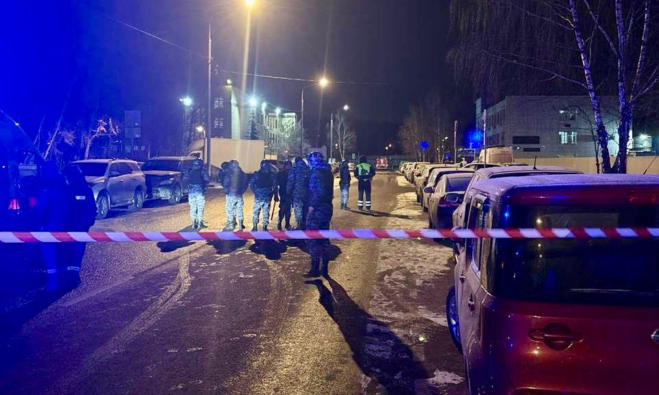 Moscow explosion kills 2 Russian police officers tied to Ukrainian POW abuse, intelligence source says