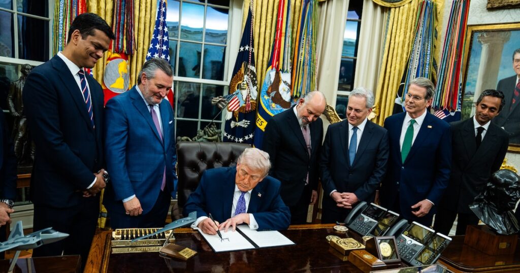 Letters to the Editor — Monitoring AI, Texas GOP, public transportation, Charles Hosch Trump’s reasons for banning state AI laws don’t add up