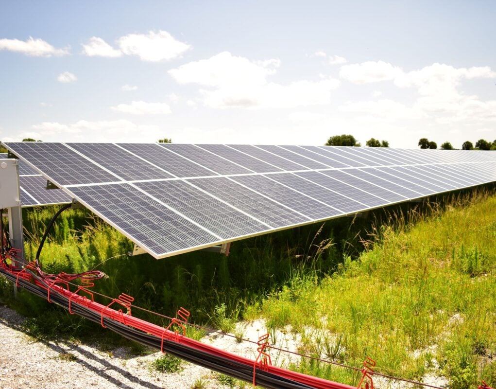 Voltage Energy on the implementation of virtual reality and the advantages of aluminum in the EBOS field