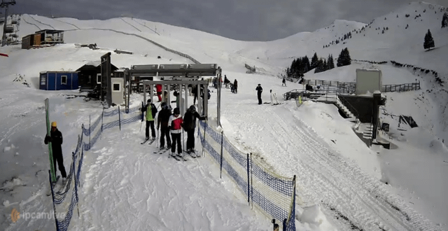 Christmas in Valea Prahova: Dozens of accommodation units waited in vain for their guests this year. Guesthouse owners, willing to negotiate prices | News.ro