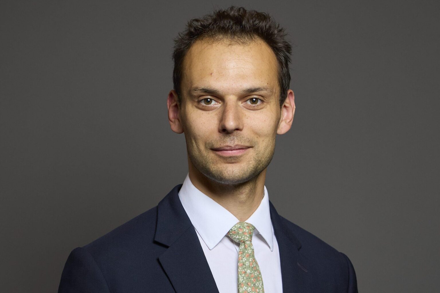 Labour minister: Life is s**t for young people