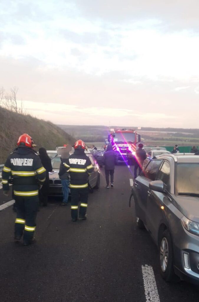 VIDEO Accident with 11 cars and almost 30 people on the Pitesti-Craiova expressway. The Red Intervention Plan has been activated - HotNews.ro