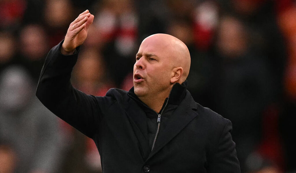 Ex-Ireland International shoots down Arne Slot’s claim about Isak injury Ex-Ireland International shoots down Arne Slot's claim about Isak injury