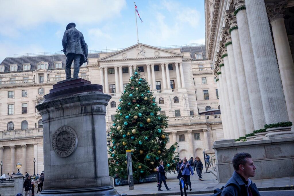 Stocks rise as investors eye interest rate decisions and economic data Stocks rise as investors eye interest rate decisions and economic data