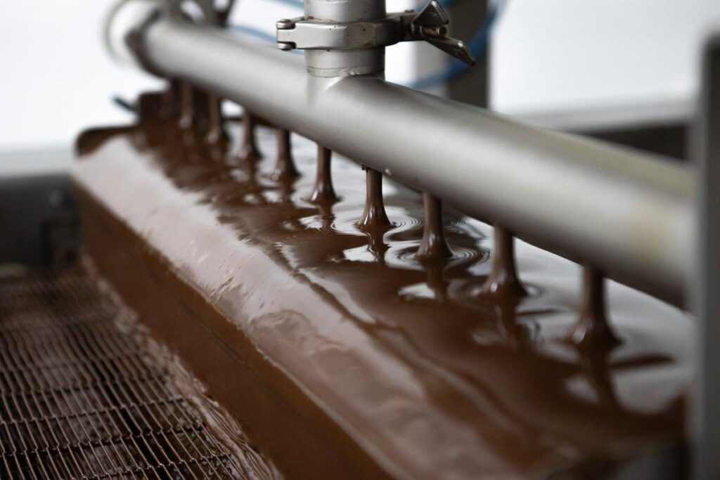 Cocoa prices are falling rapidly. Why can't chocolate keep up with this pace?