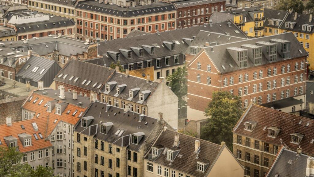 Economist "fumbles for explanations" after new housing figures have arrived