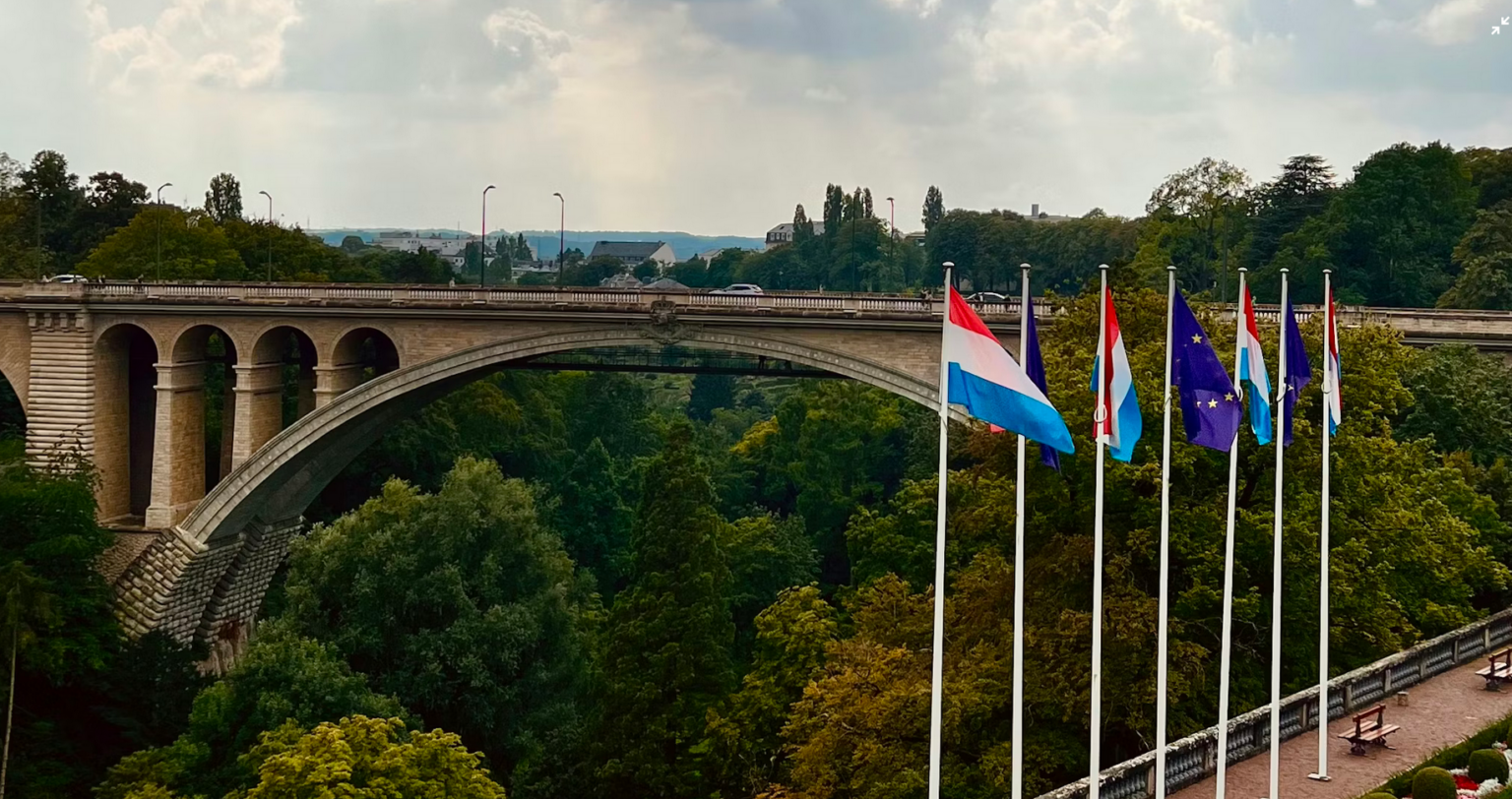 Healthcare drives 50% rise in paid leave for learning Luxembourgish