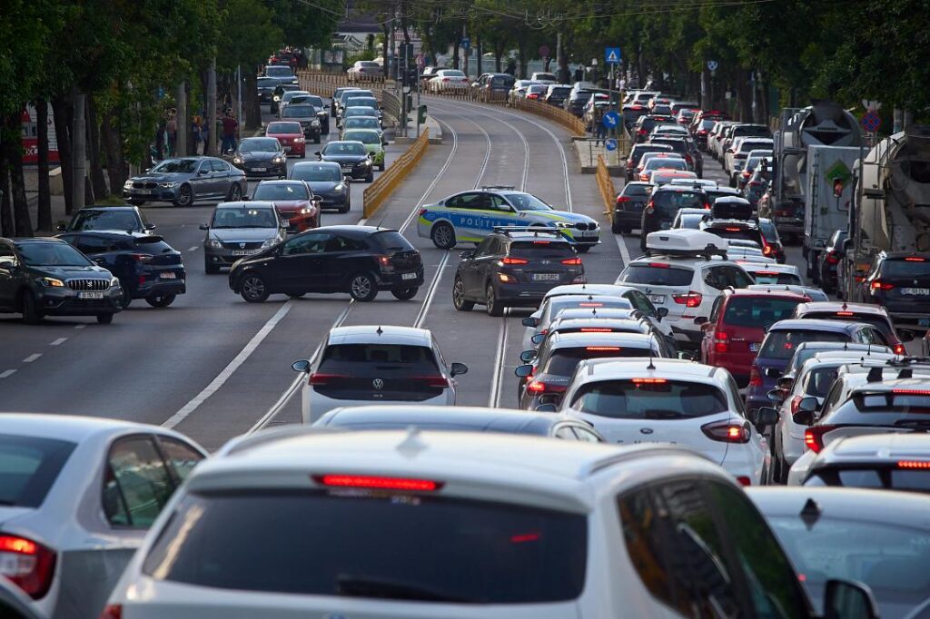 Romanian Parliament opens the way to granting non-EU citizens the right to drive