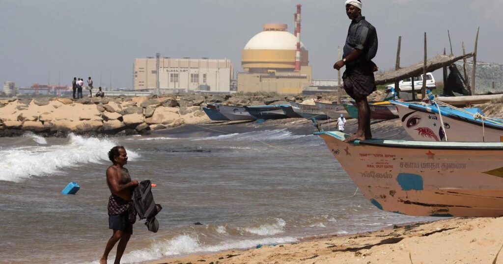 India opens nuclear energy to private sector