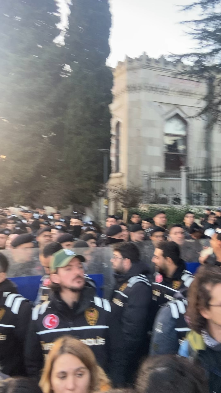 Blockade in the Beyazit protest held for the 19 March detainees