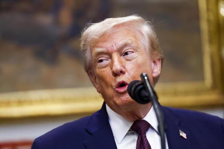 Two Republicans join Democrats to oppose Trump order - AzExpress