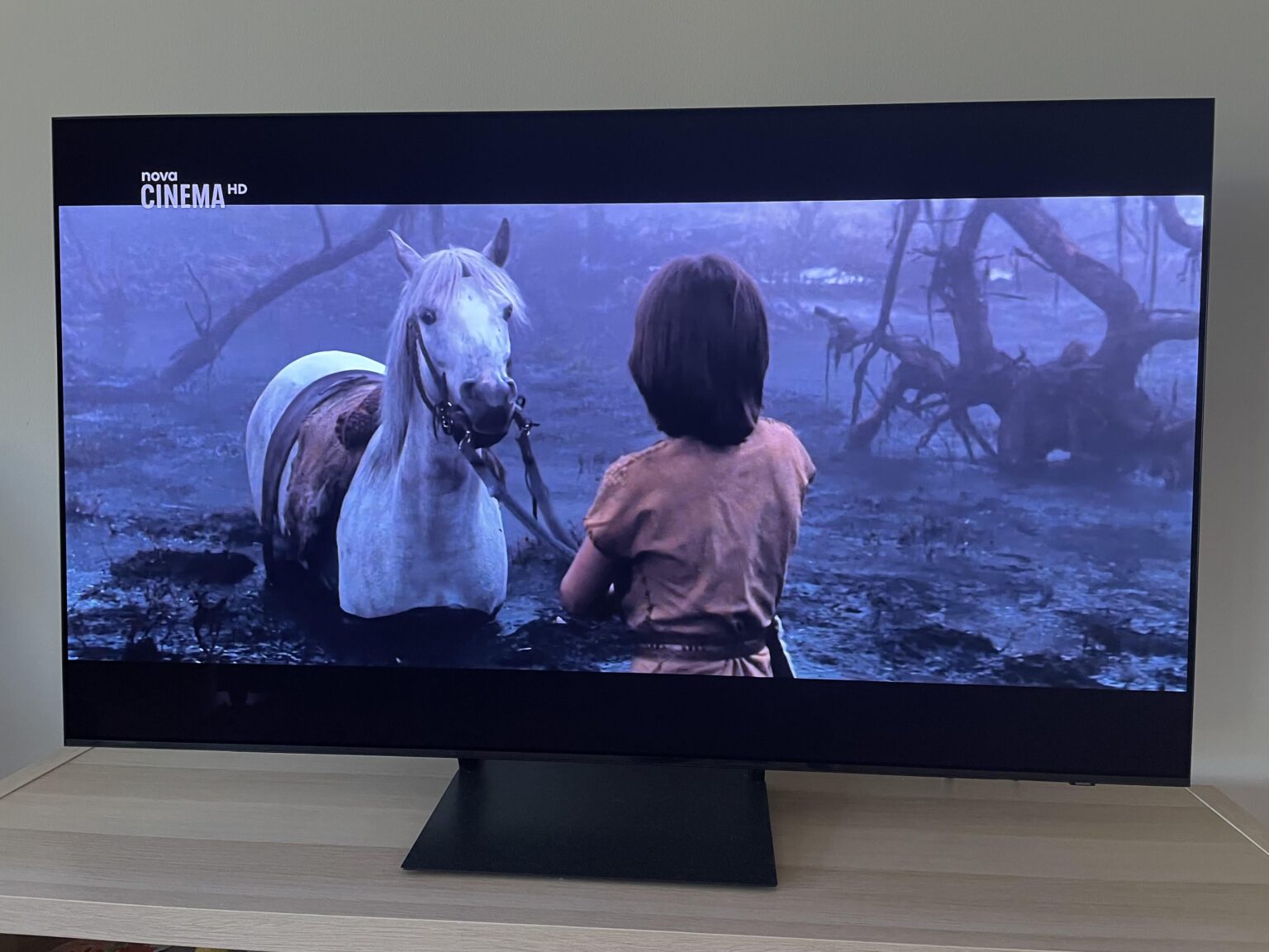 I just let go of the box to have some cheerful fairy tale...