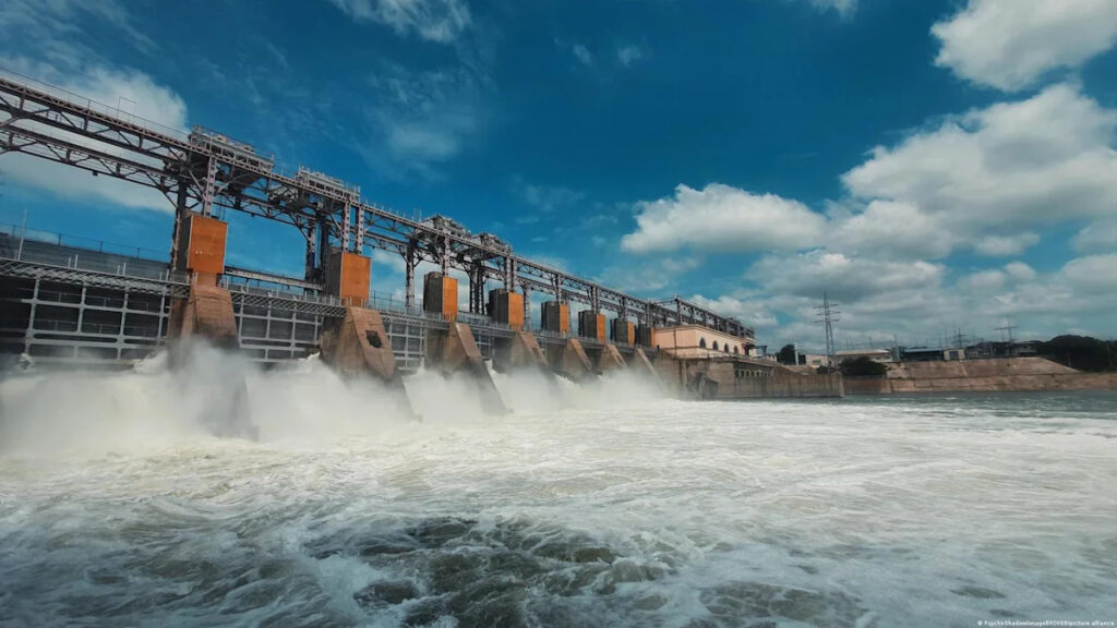 Why Russian attacks on Ukraine endanger Moldova's energy security