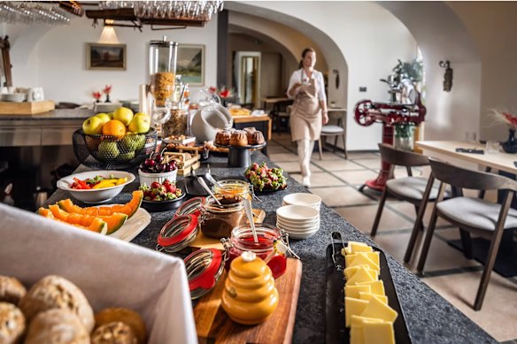 The breakfast buffet.