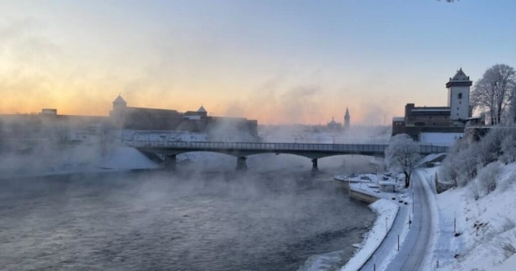 "We will shoot them." Estonia gave a stern warning to the Russian "little green men"