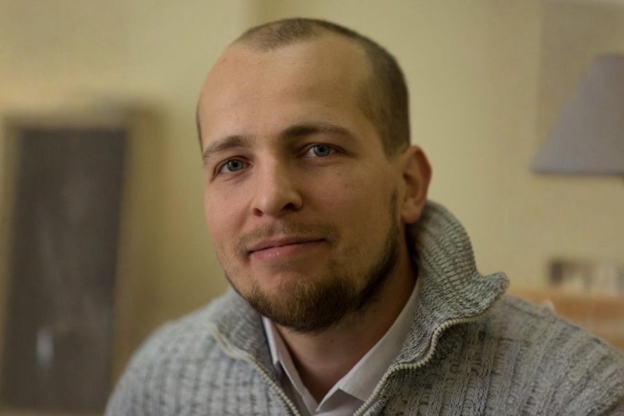 A physicist from the Academy of Sciences moved to Poland to work. During a visit to Belarus, he was arrested for political activism and sent to prison.