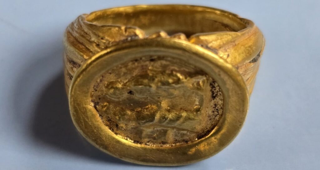 Ancient Roman Wedding Ring Unearthed In Bulgaria