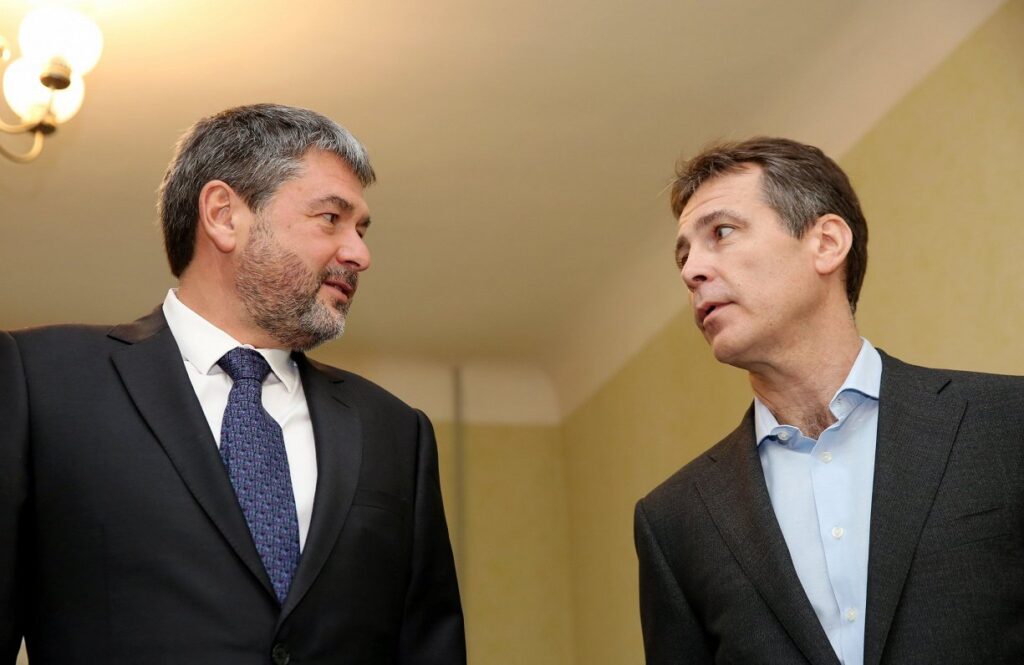 Court overturns verdict, finds former high-flier guilty in lengthy bribery case / Article