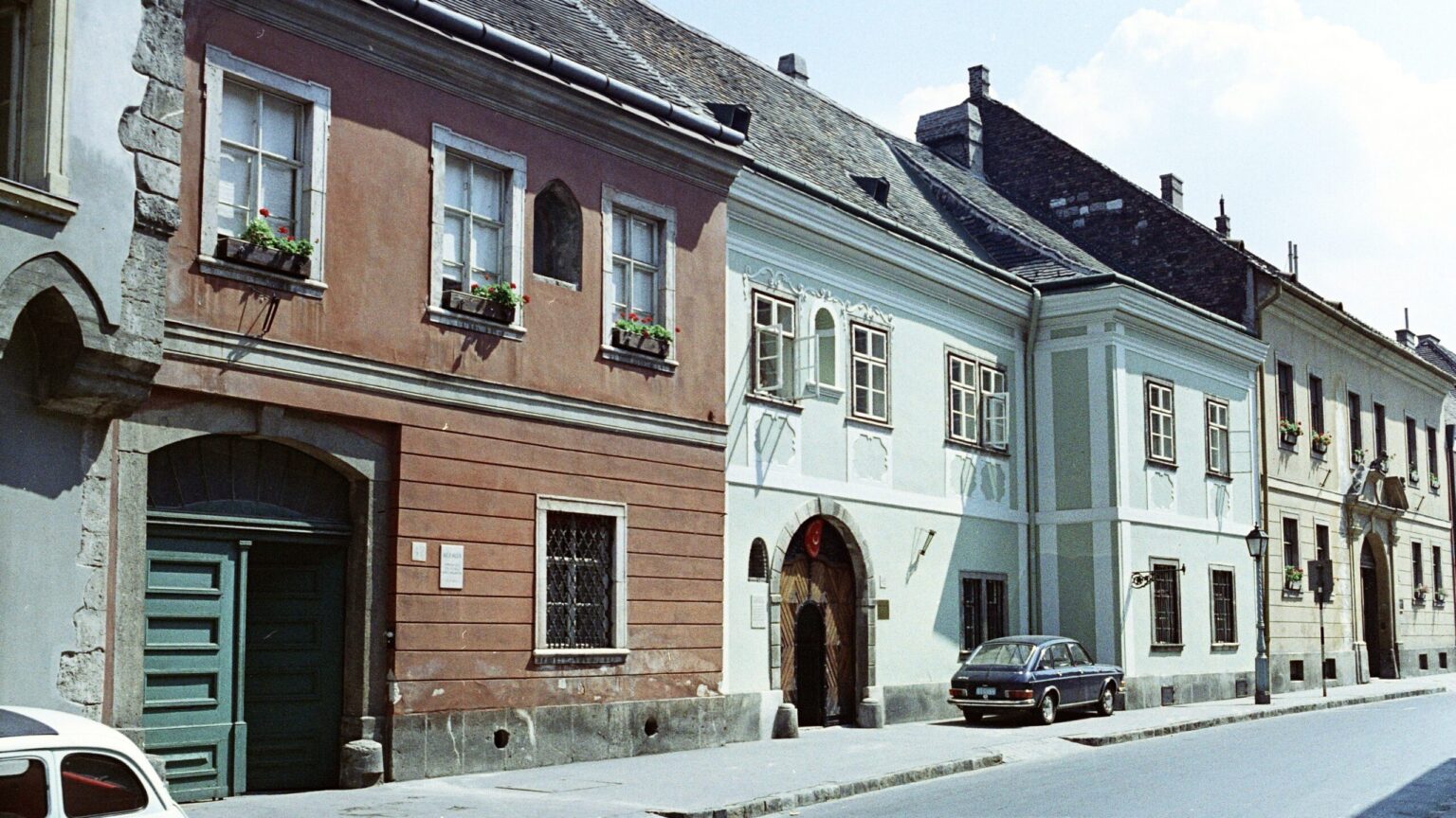 Secrets Behind the Walls: Surveillance of the Turkish Embassy in Budapest Secrets Behind the Walls: Surveillance of the Turkish Embassy in Budapest