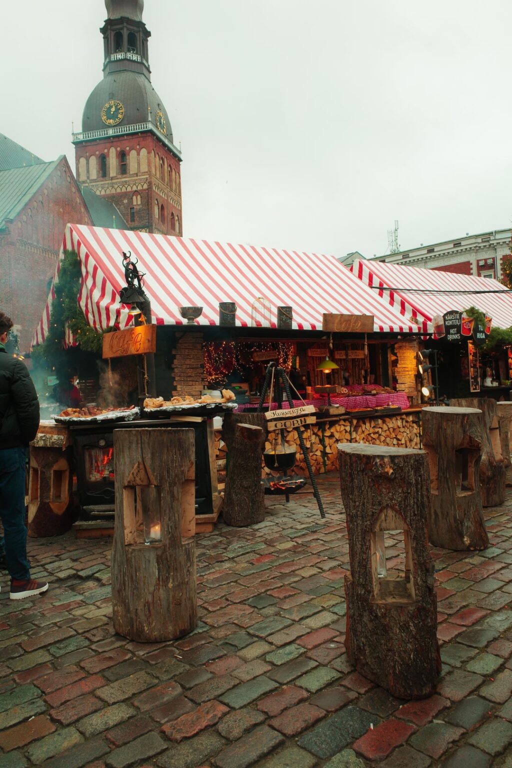 Some pictures I took in Riga and Cesis while visiting.