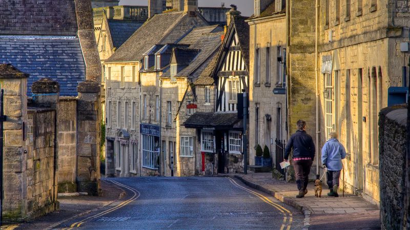 ‘There isn’t much we miss:’ The Americans moving to the English Cotswolds