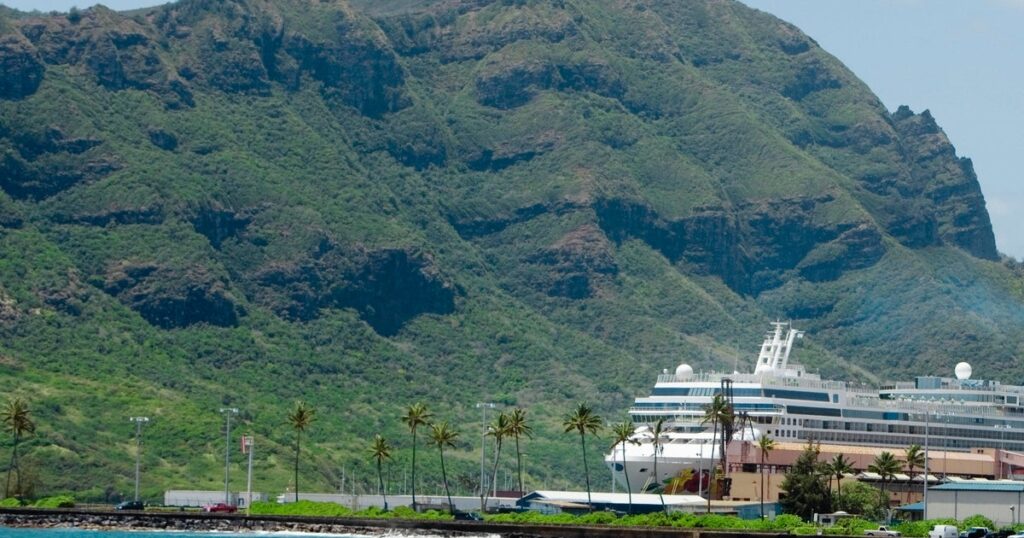 Hawaii cruise passengers face new climate change tax after court ruling
